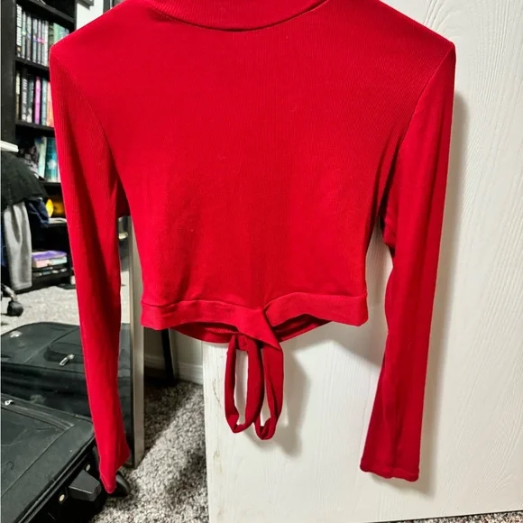 Red Crop Top Ambiance - Picture 2 of 4